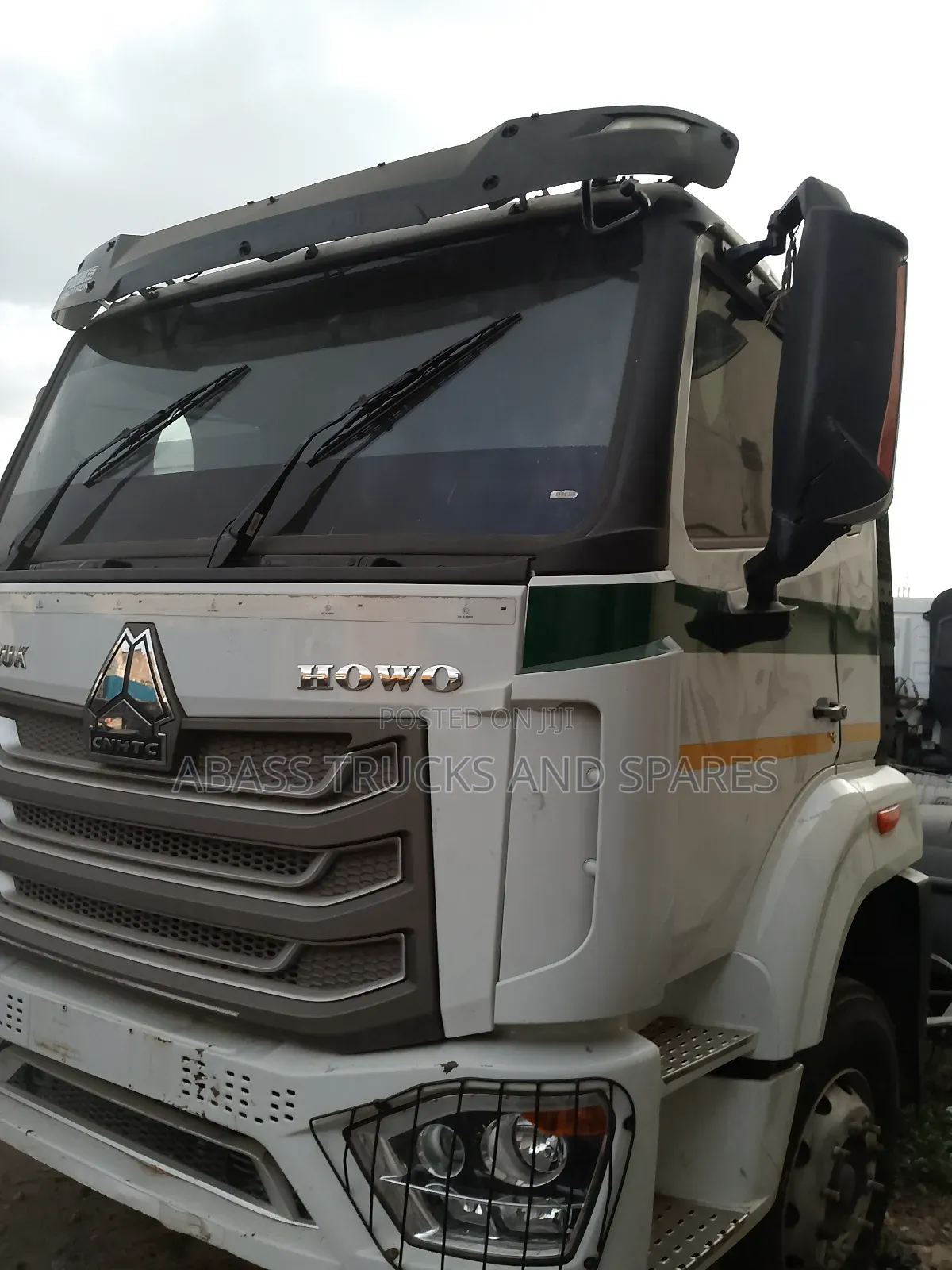 Sinotarck Howo Sevi Dubll Dev Original Isbirn KDM Howo 4m