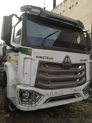Sinotarck Howo Sevi Dubll Dev Original Isbirn KDM Howo 4m