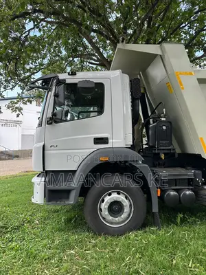 Mitsubishi Fuso Fj 2528 Tipper 6x4 - Euro 5 - 280 Horsepower