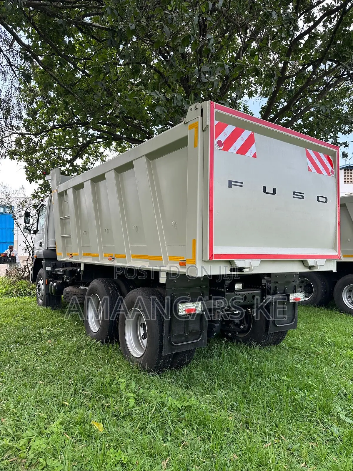 Mitsubishi Fuso Fj 2528 Tipper 6x4 - Euro 5 - 280 Horsepower