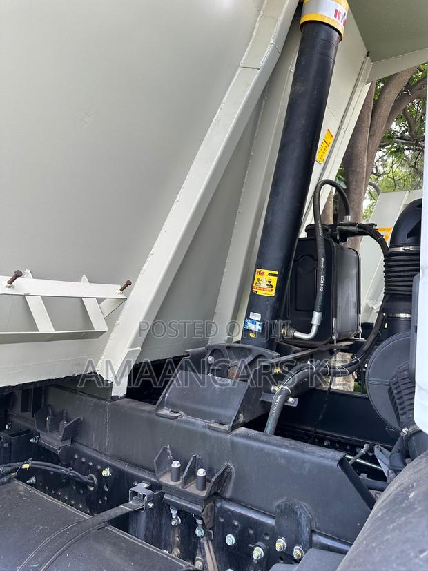 Mitsubishi Fuso Fj 2523 Tipper 2024 White - thumbnail 7