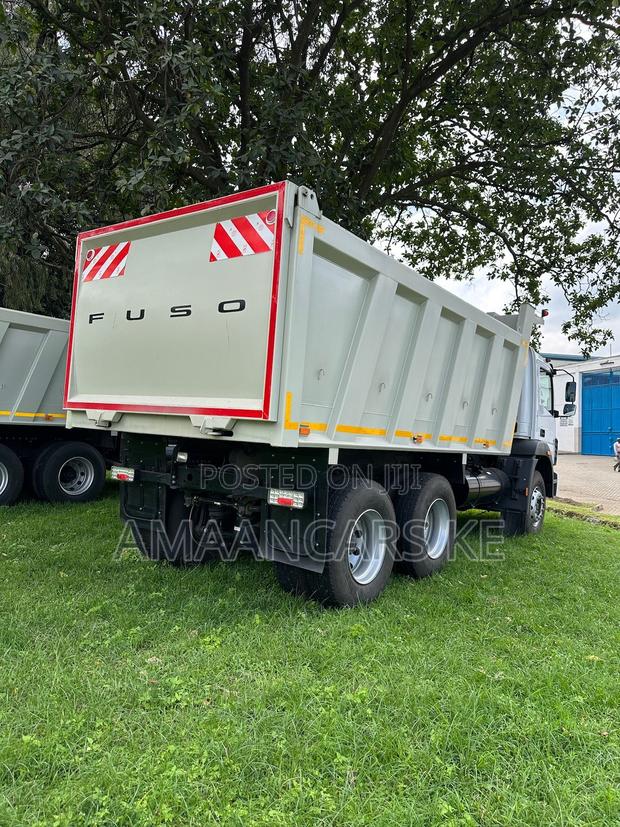 Mitsubishi Fuso Fj 2523 Tipper 2024 White - thumbnail 3