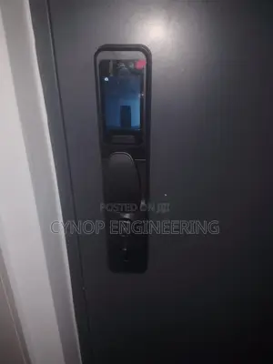 Digital Smart Door Lock for Hotels
