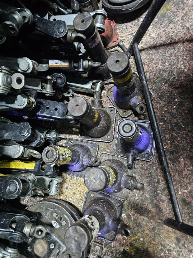 Bottle Jacks For Prado Landcruiser And Hilux