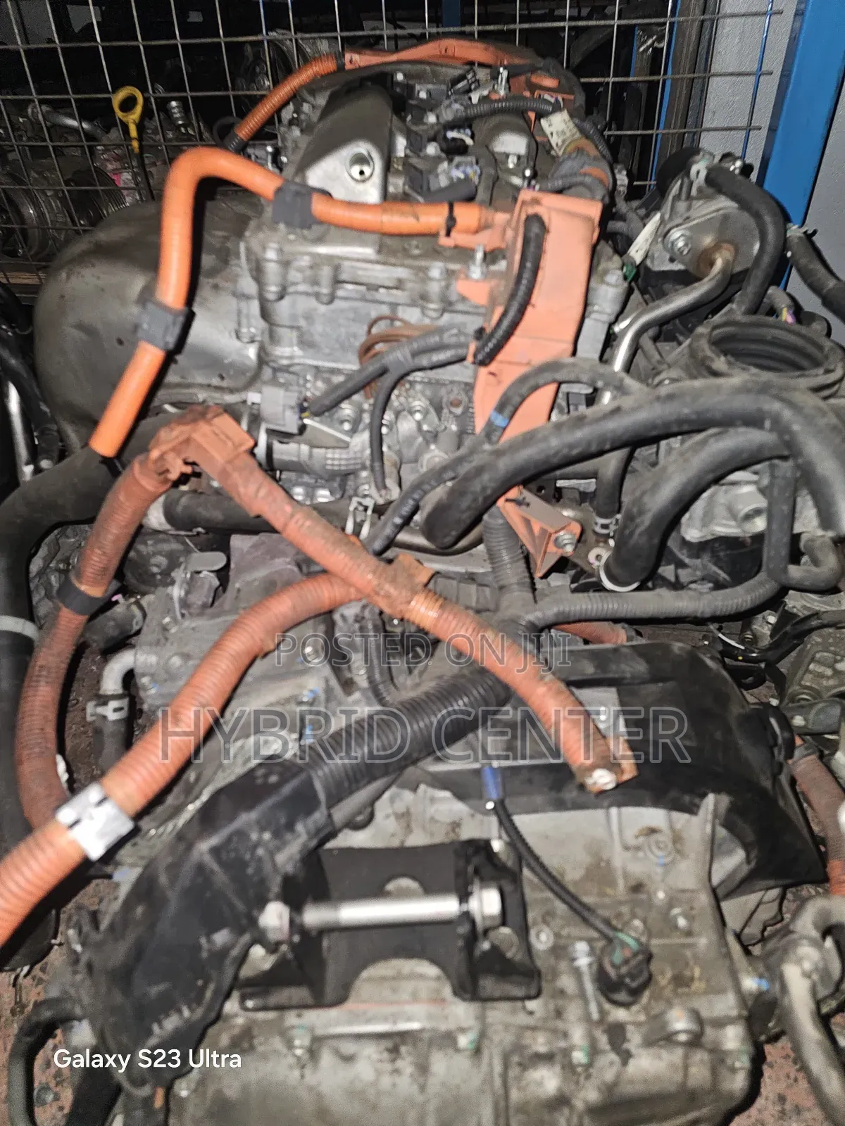 Toyotaharrier Hybrid New-Shape Engines and Gear Boxes (Top)