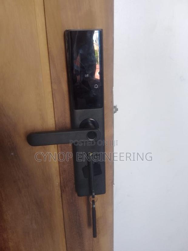 Airbnb Digital Smart Lock - main view