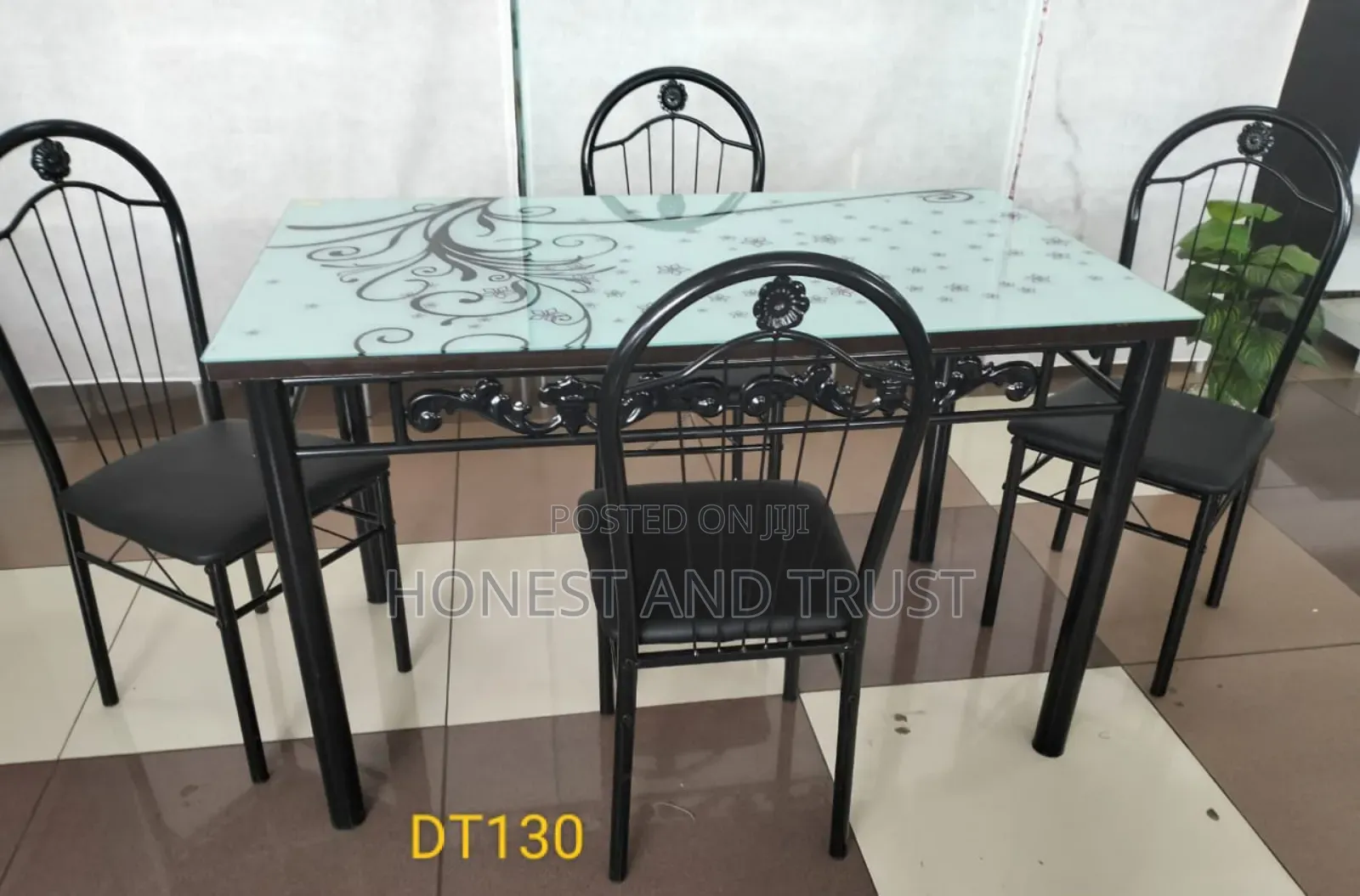 4 Sitter Dining Table