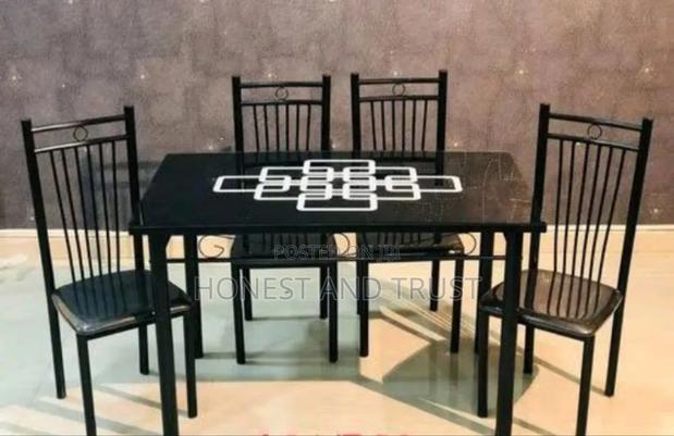 4 Sitter Dining Table
