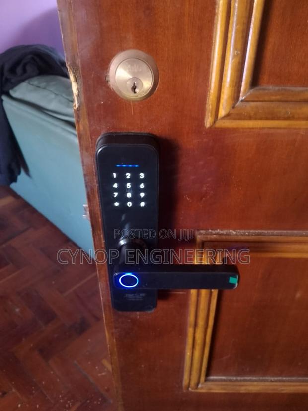 Wifi Smart Lock for Shop - main view