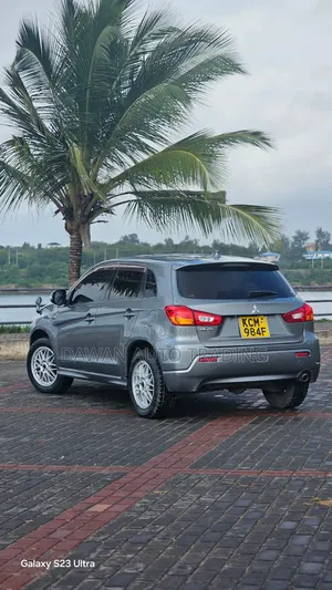 Mitsubishi RVR 2.0 2011 Gray