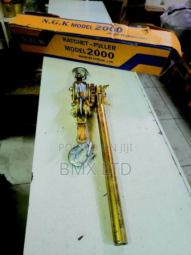 Compact 2-Ton Ratchet Puller
