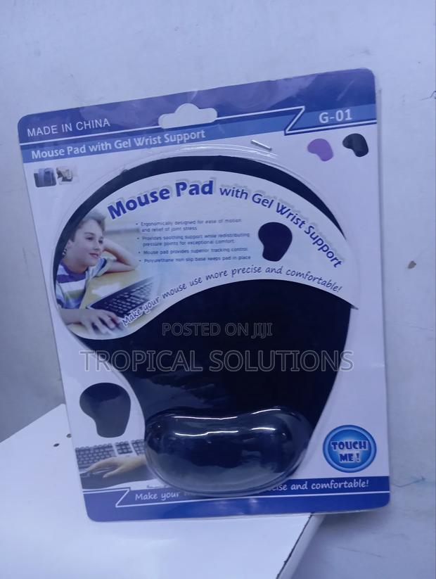 Mouse Pad With Gel Wrist Support Mouse Pad - thumbnail 2
