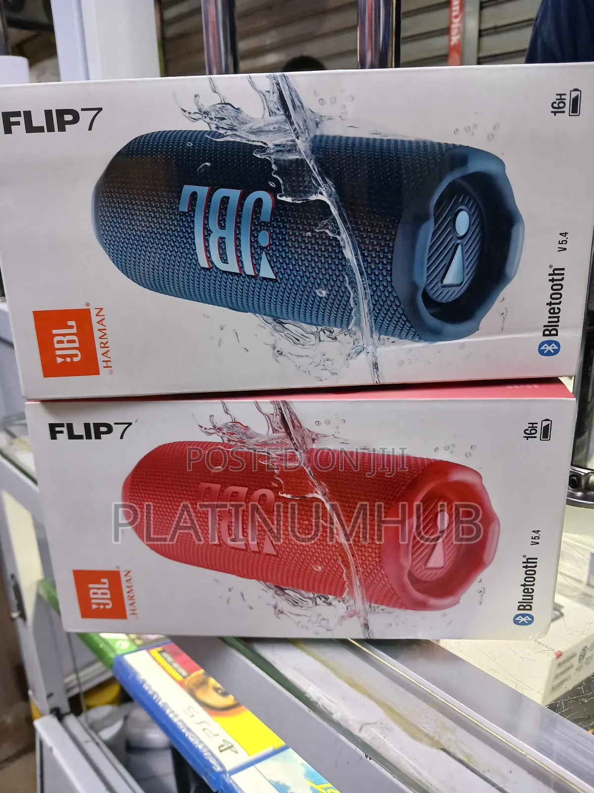 JBL Flip7 Blue and Flip7 Red