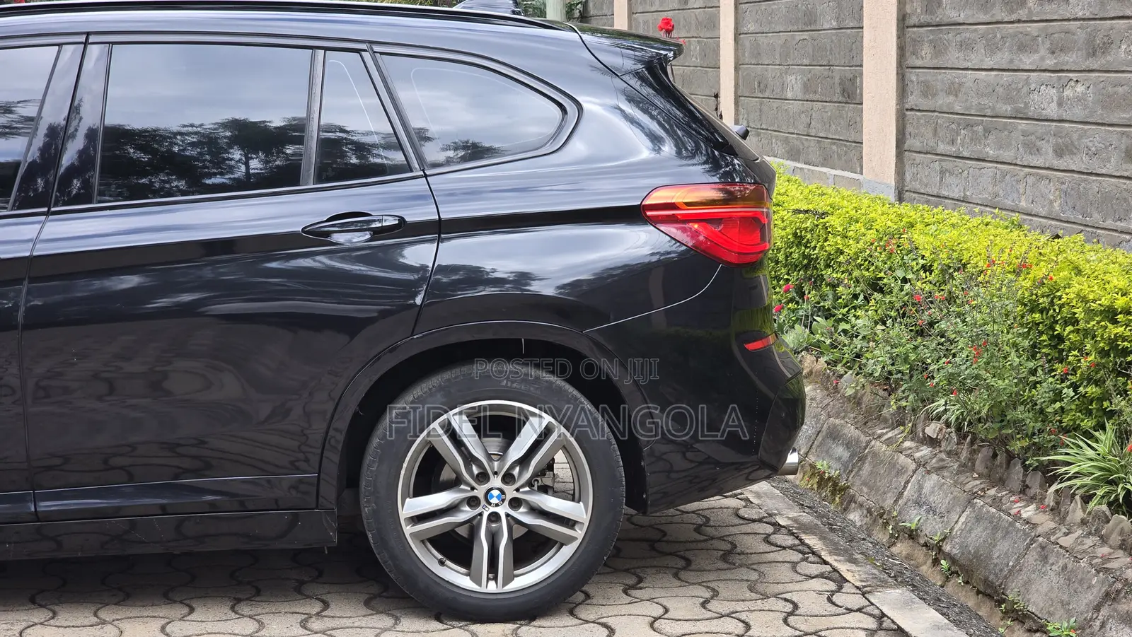 BMW X1 sDrive28i 4dr SUV (2.0L 4cyl Turbo 8A) 2015 Matt Black