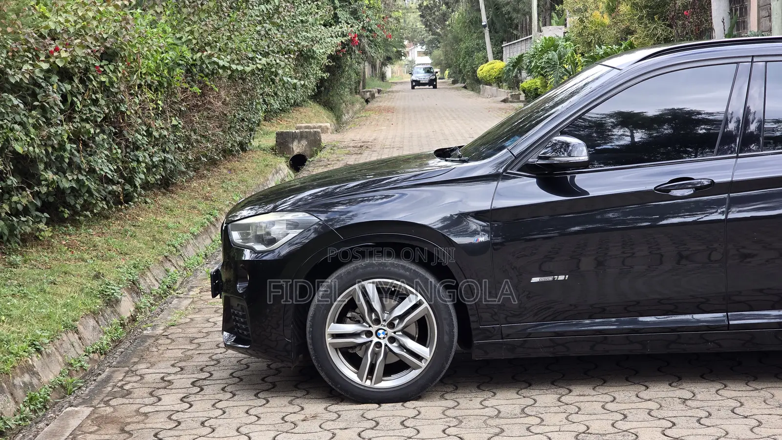 BMW X1 sDrive28i 4dr SUV (2.0L 4cyl Turbo 8A) 2015 Matt Black