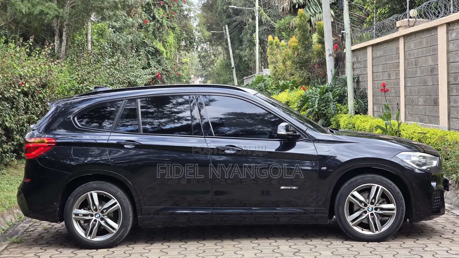 BMW X1 sDrive28i 4dr SUV (2.0L 4cyl Turbo 8A) 2015 Matt Black