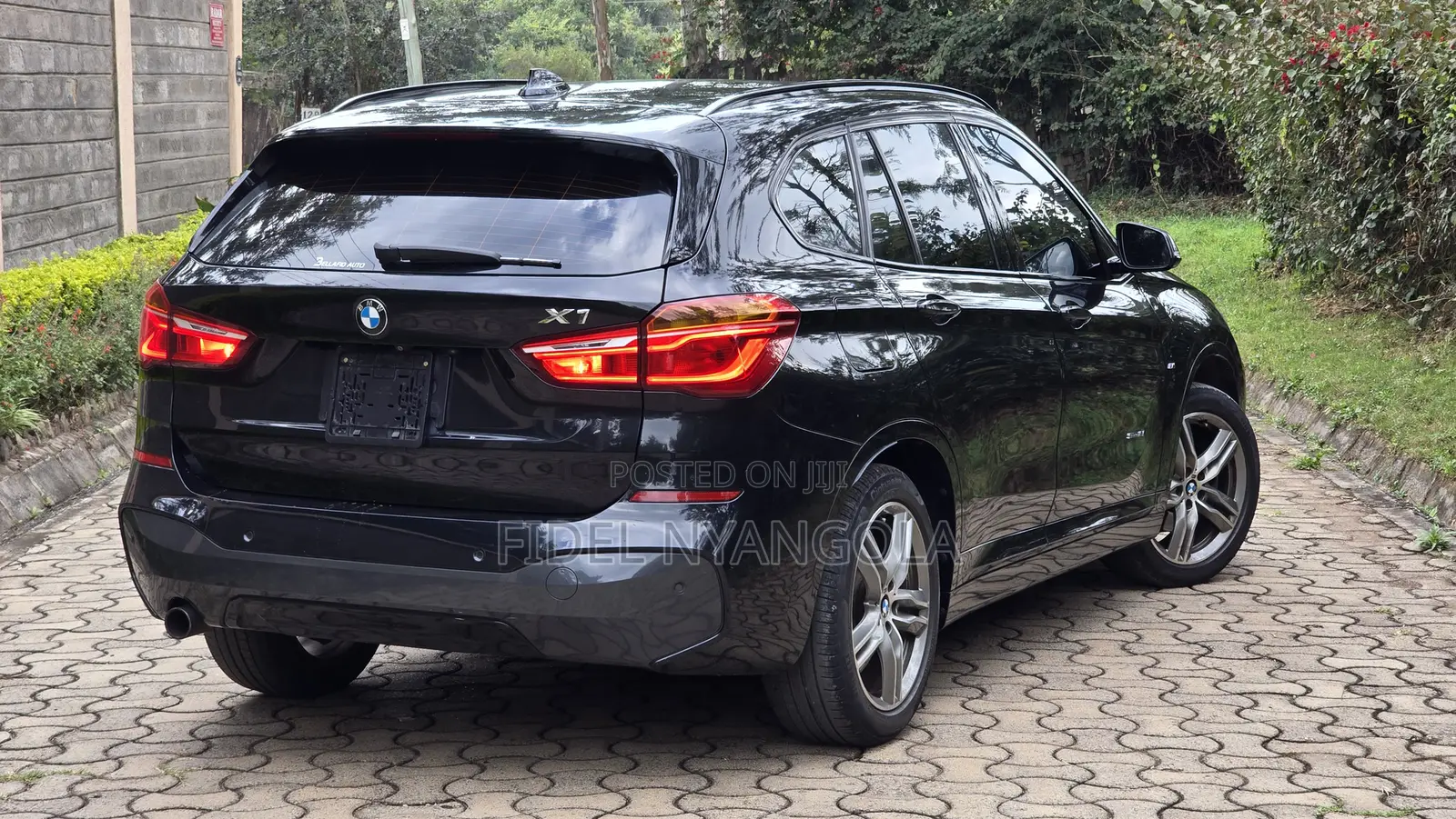 BMW X1 sDrive28i 4dr SUV (2.0L 4cyl Turbo 8A) 2015 Matt Black