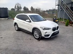 BMW X1 xDrive28i AWD 2017 White