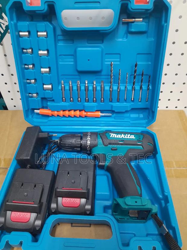 21v Cordless Drill With Accessories. - thumbnail 2