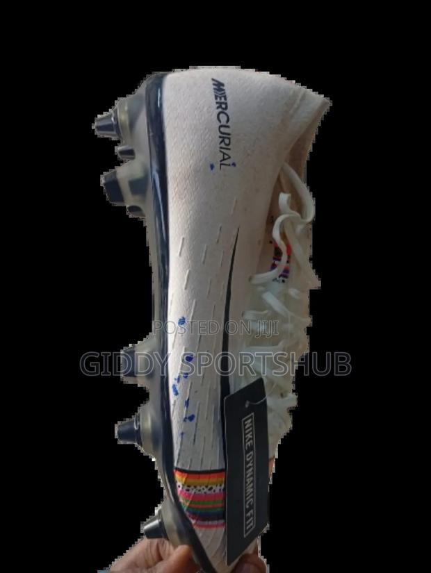 Mercurial Size 40 - main view