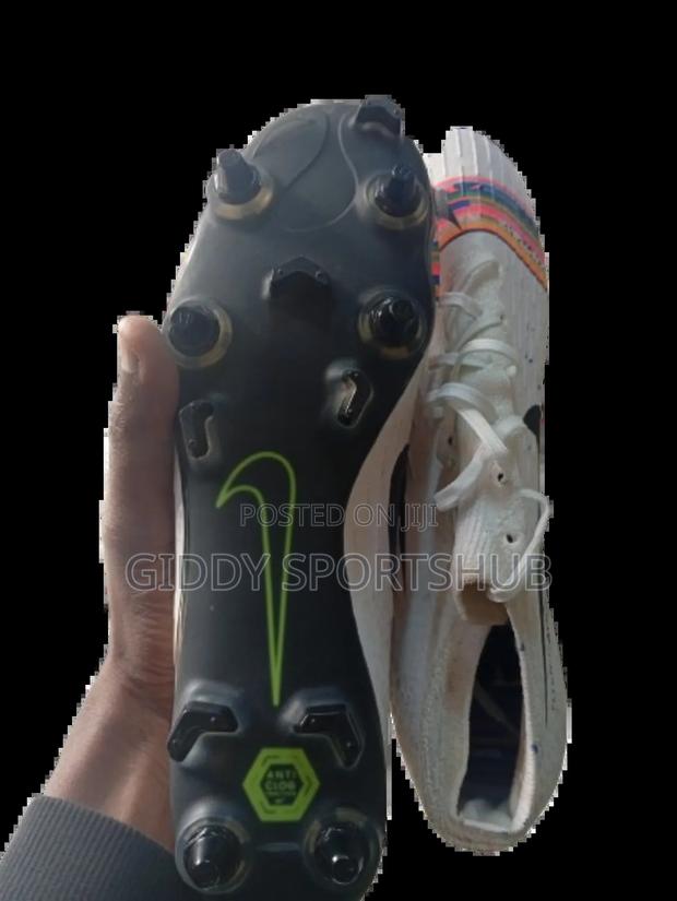 Mercurial Size 40 - thumbnail 2