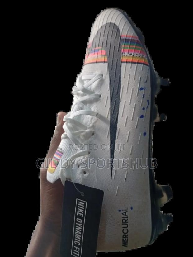 Mercurial Size 40 - thumbnail 3