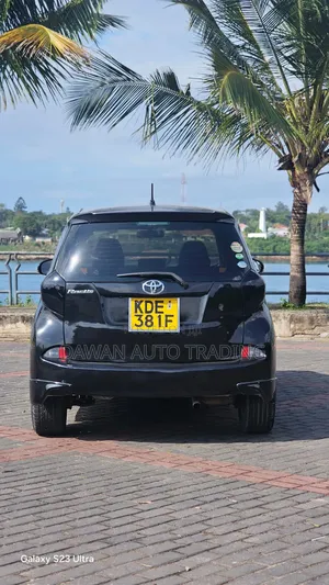 Toyota Ractis 2014 Black