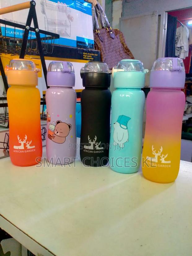 African Lovely Quality Kids Water Bottles
Tight Lid