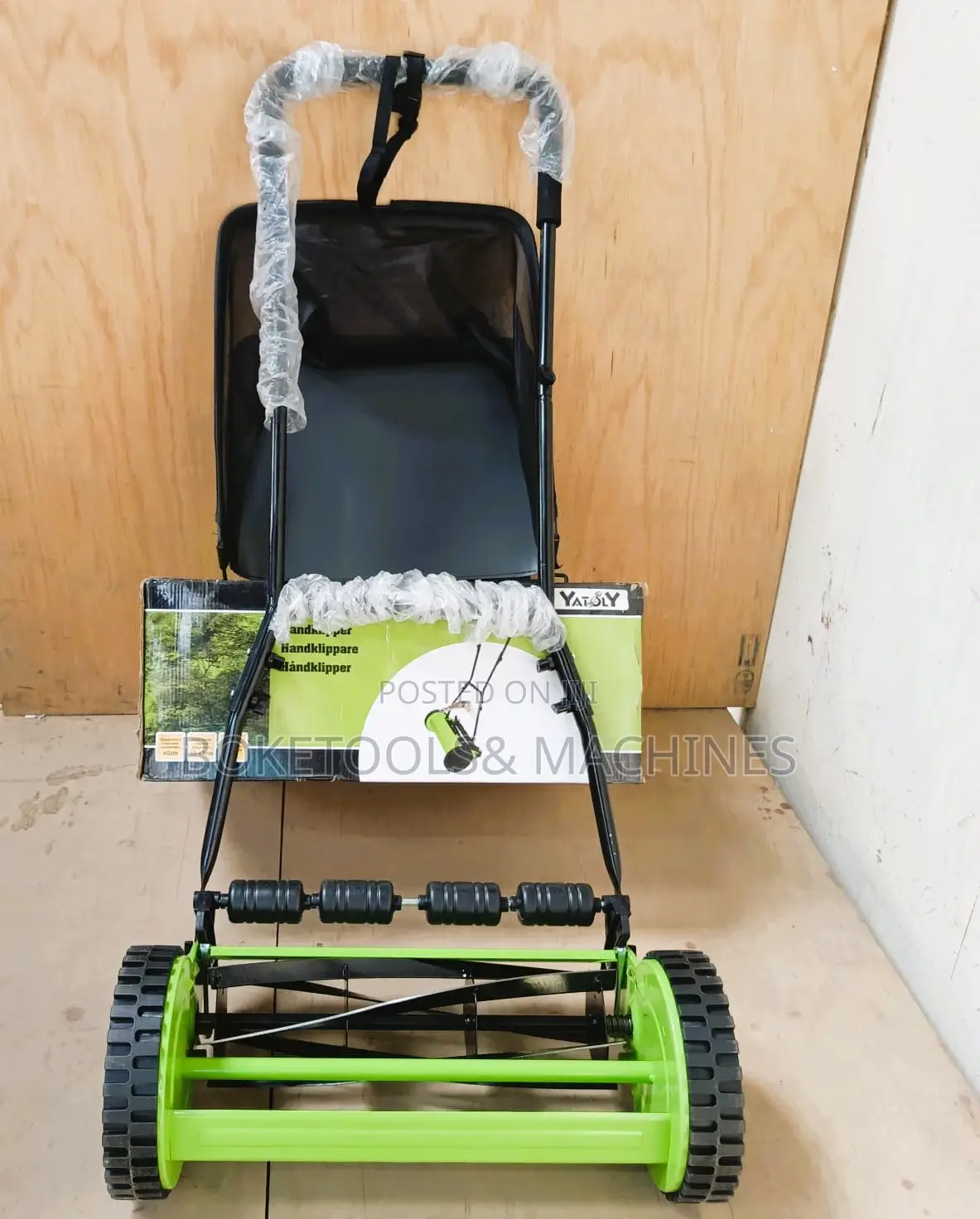 16 Inch Manual Lawn Mower