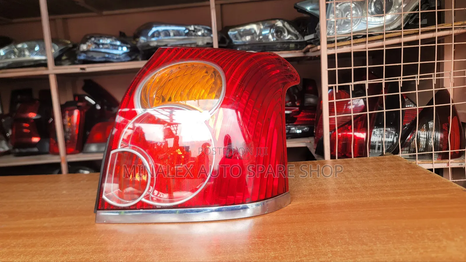 Avensis Backlight