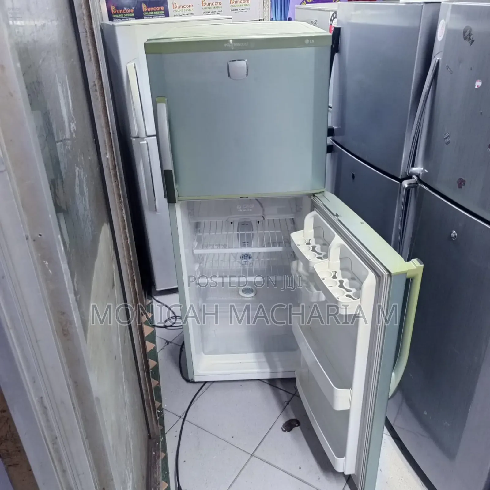 Dabble Door Fridge