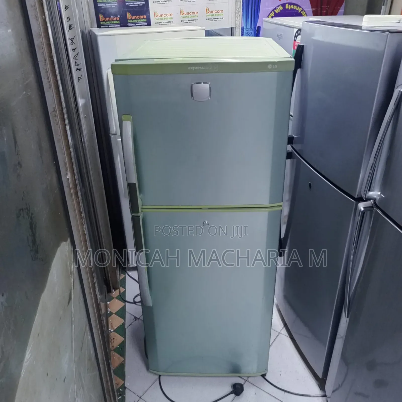 Dabble Door Fridge