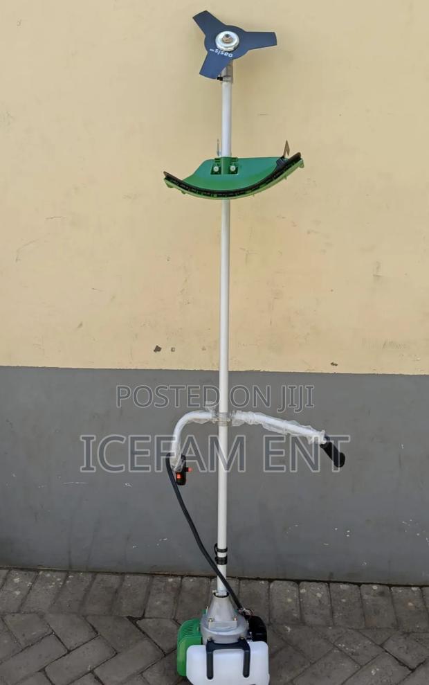 Oasis Brush Cutter 2 Stroke/Grass Cutter - main view