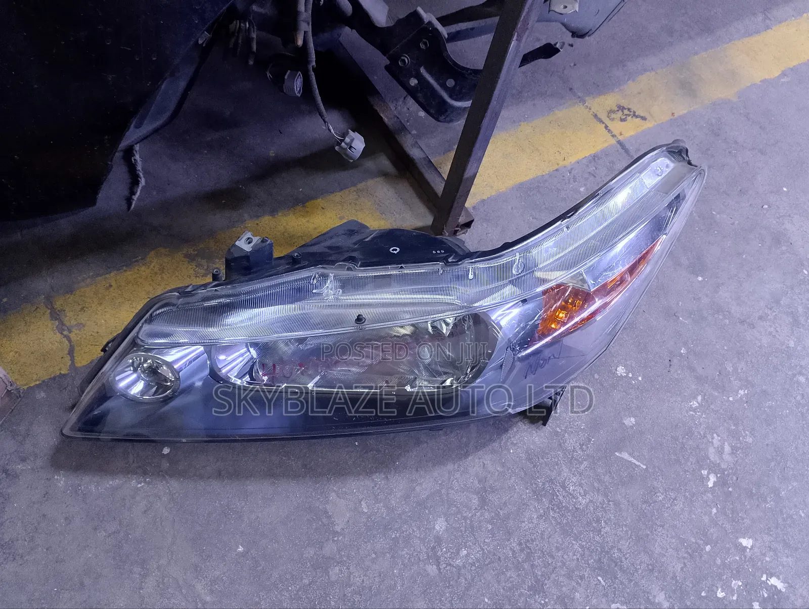 Honda Stream LHS Headlight Non Xenon