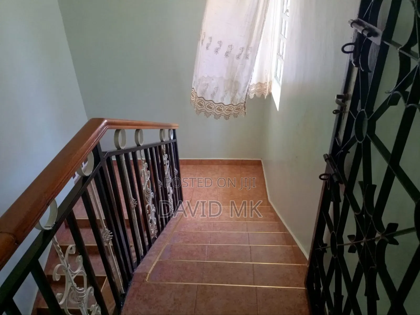 5bdrm Maisonette in Membley for rent