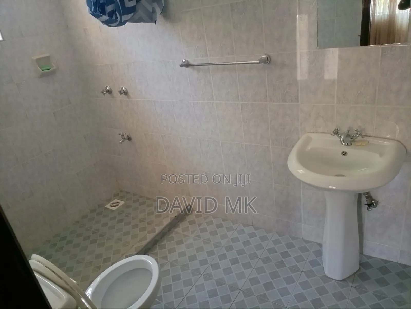 5bdrm Maisonette in Membley for rent