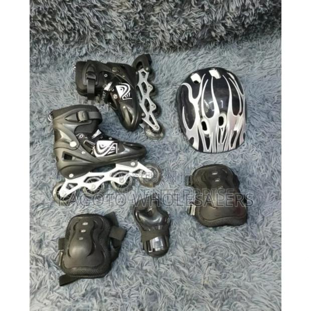 Black Complete Set Skates Shoes