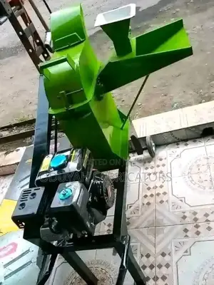 Petrol Engine Powered Silage Making Chopper Machine