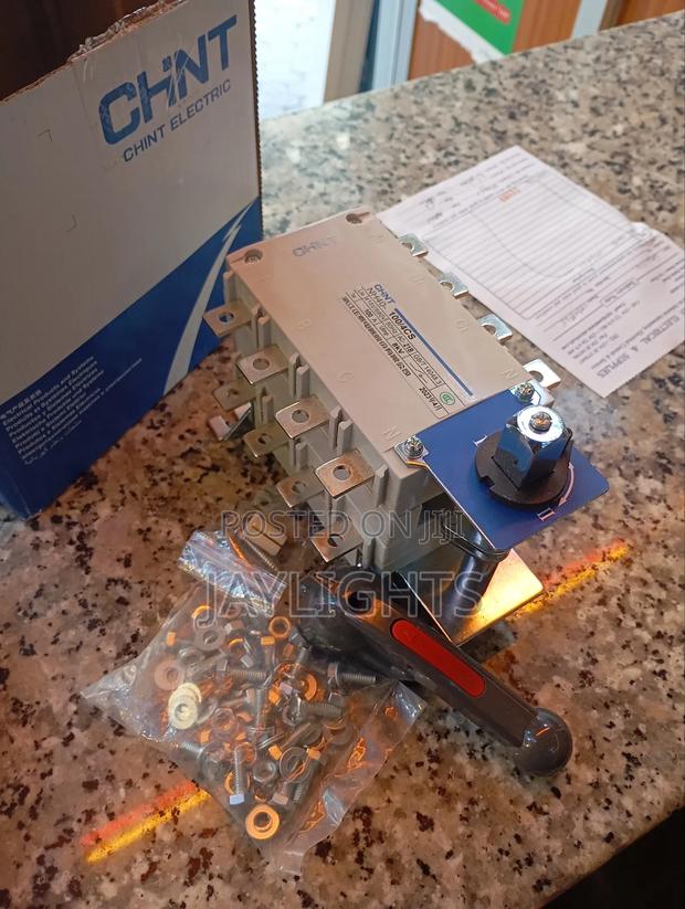 100a Four Pole (4p) Manual Transfer Switch, 415 v Ac - main view