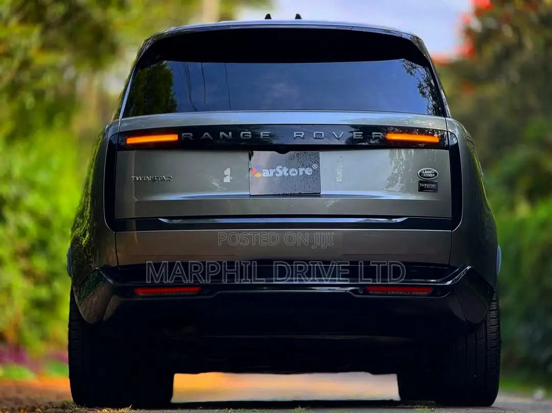 Land Rover Range Rover Evoque SE 2022 Gray