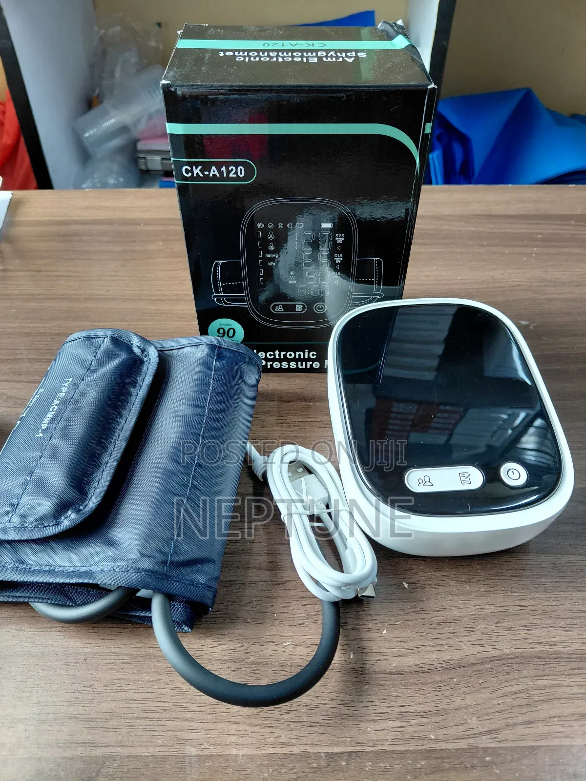 Bloodpressure Monitor Rechargeable..