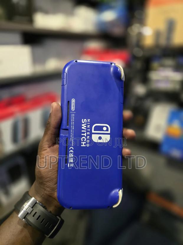 Blue Nintendo Switch Lite Pre Owned - thumbnail 3