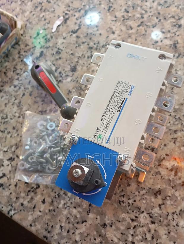 Manual Changeover Switch Disconnector 100 A - main view