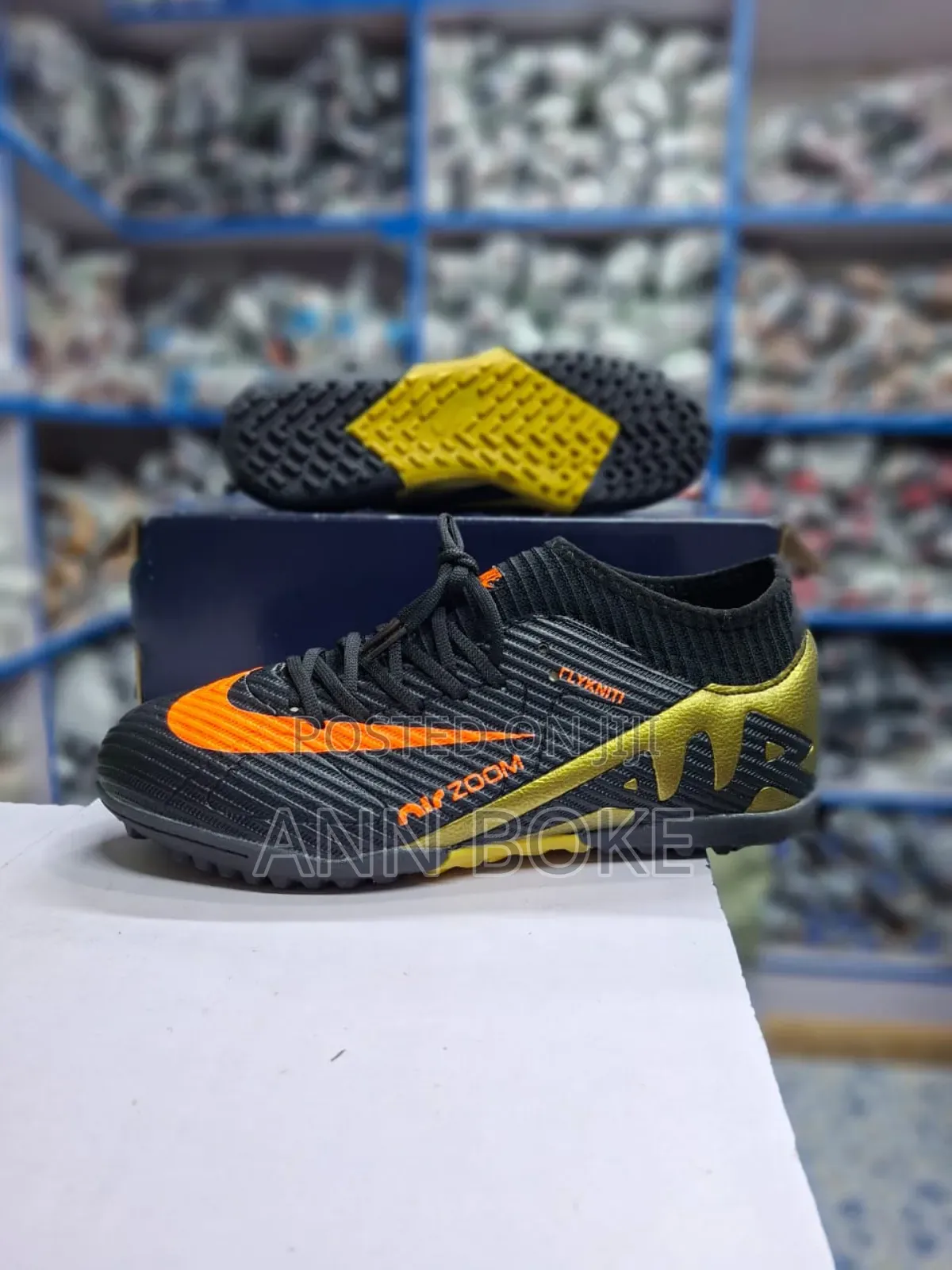 Air Zoom Boot Trainers
Sizes 39 - 43