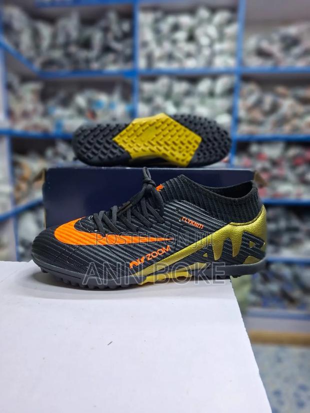 Air Zoom Boot Trainers
Sizes 39 - 43 - thumbnail 7
