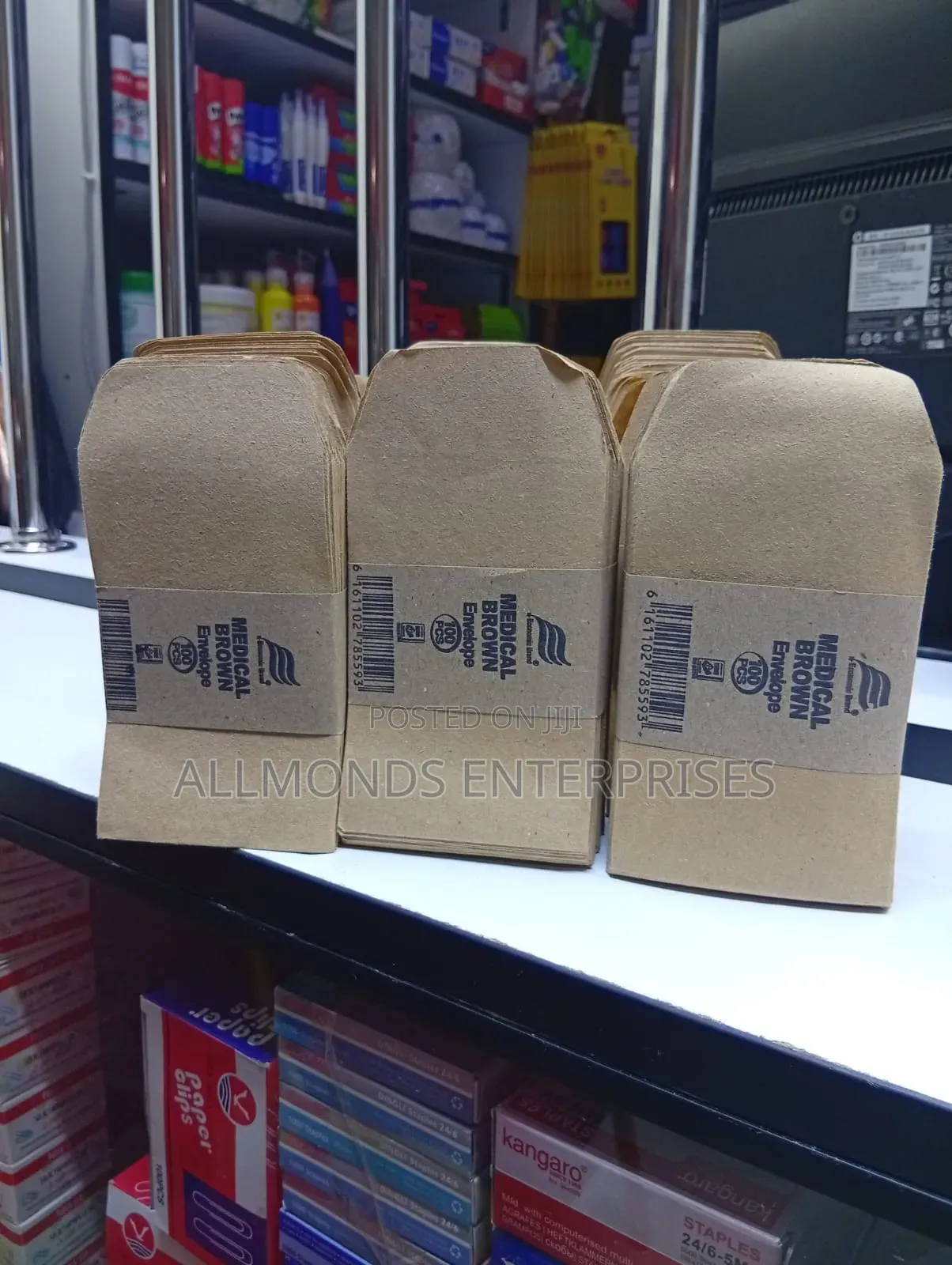 A Packet of 100 PCS Medical Brown Envelope 10.5cm by 6.7cm