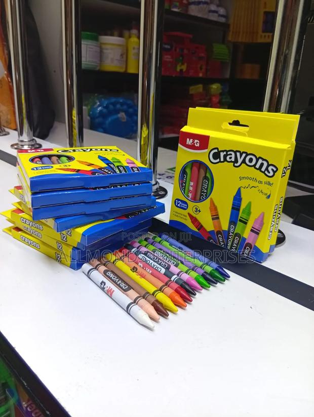 A Packet of 12pcs 12 Colours M G Crayons - thumbnail 3