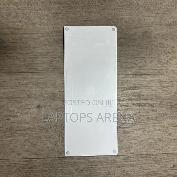 Magic Keyboard 2 Wireless Rechargeable – Silver (Renewed) - thumbnail 2