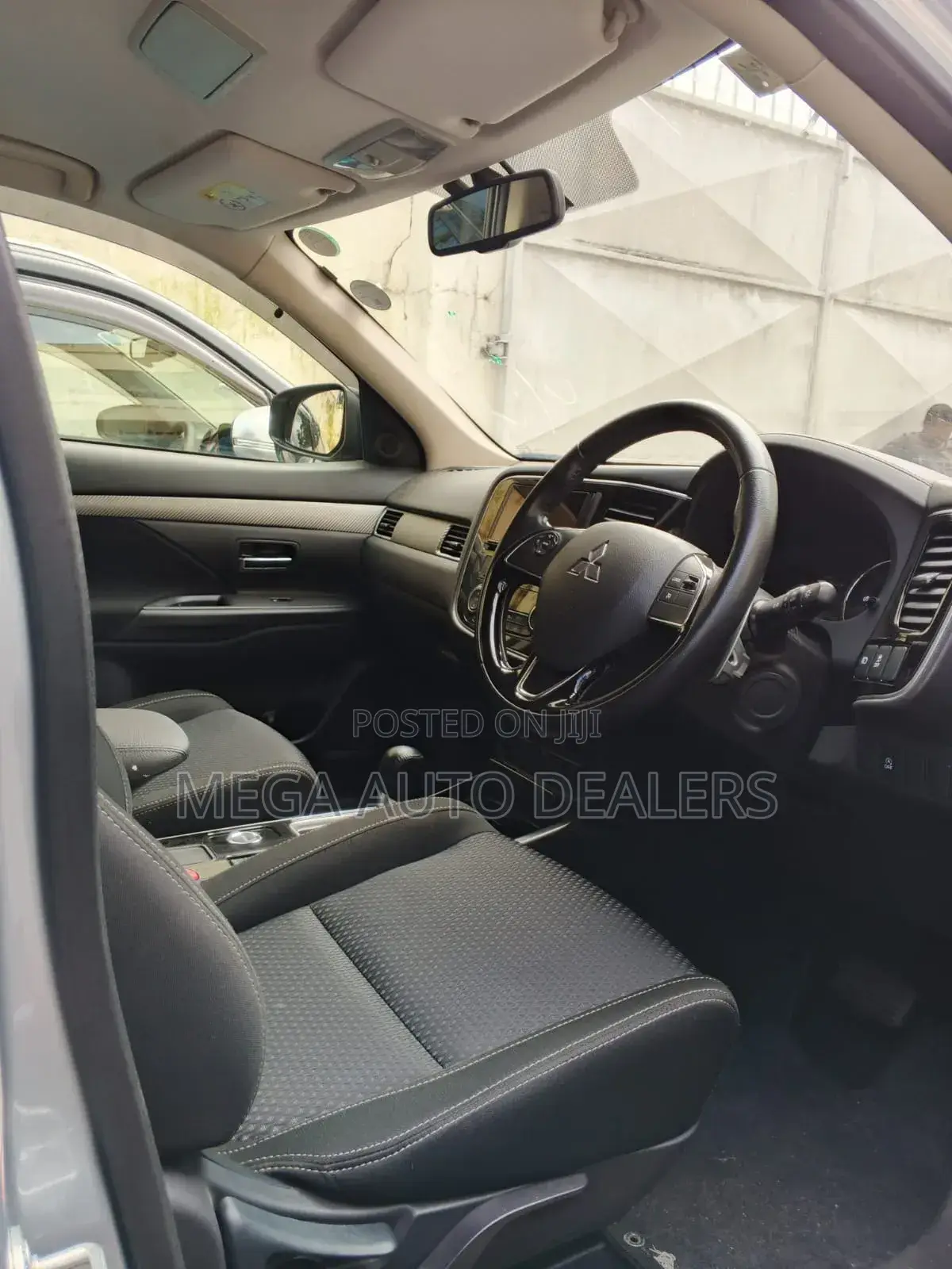 Mitsubishi Outlander 2018 Silver