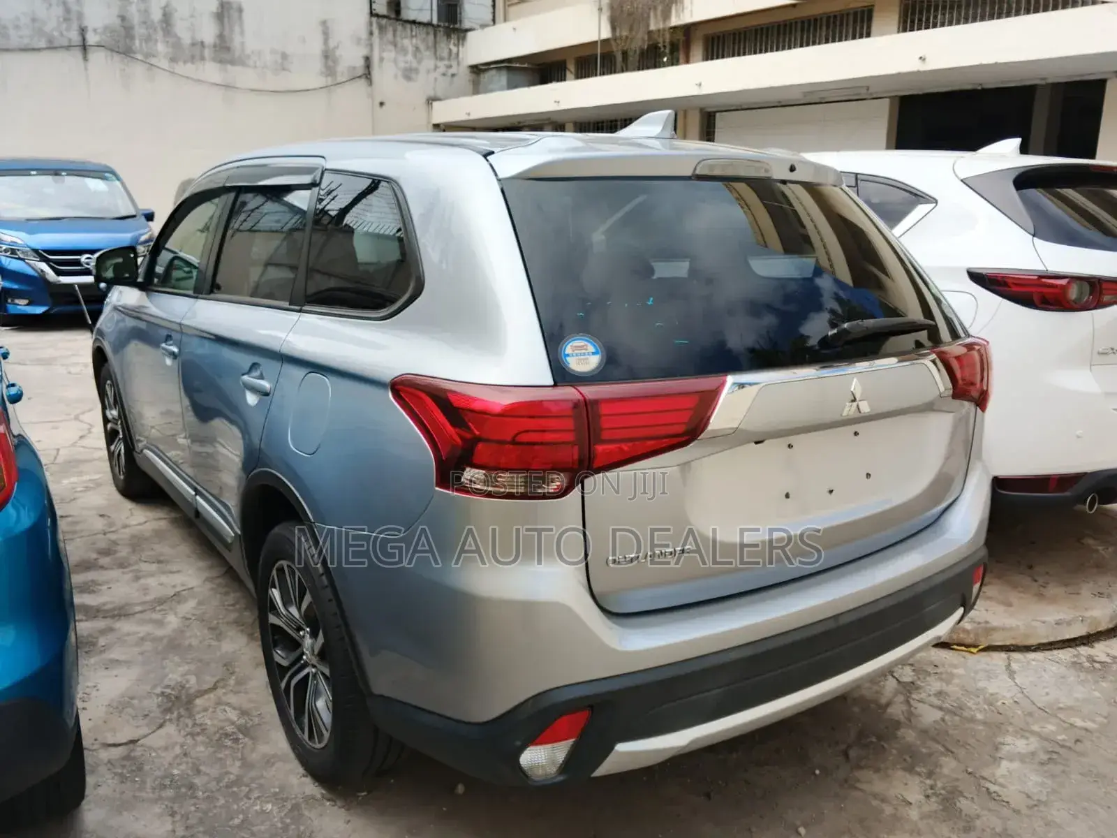 Mitsubishi Outlander 2018 Silver